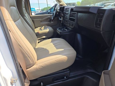 Used 2021 Chevrolet Express 2500 w/ Safety Package RWD image 11