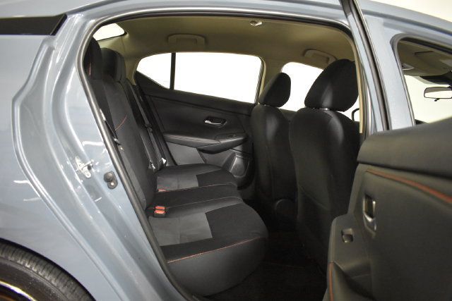 Certified 2025 Nissan Sentra SR FWD image 31