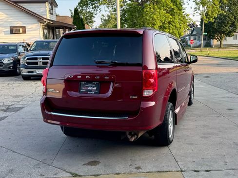 Used 2011 Dodge Grand Caravan Mainstreet w/ PWR Convenience Group image 8