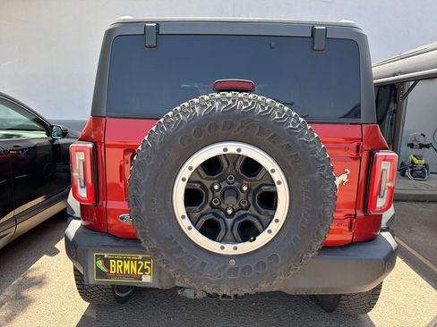 Used 2023 Ford Bronco Outer Banks w/ Sasquatch Package AWD/4WD image 5
