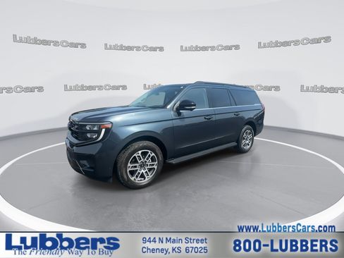 Used 2025 Ford Expedition Max Active AWD/4WD image 4