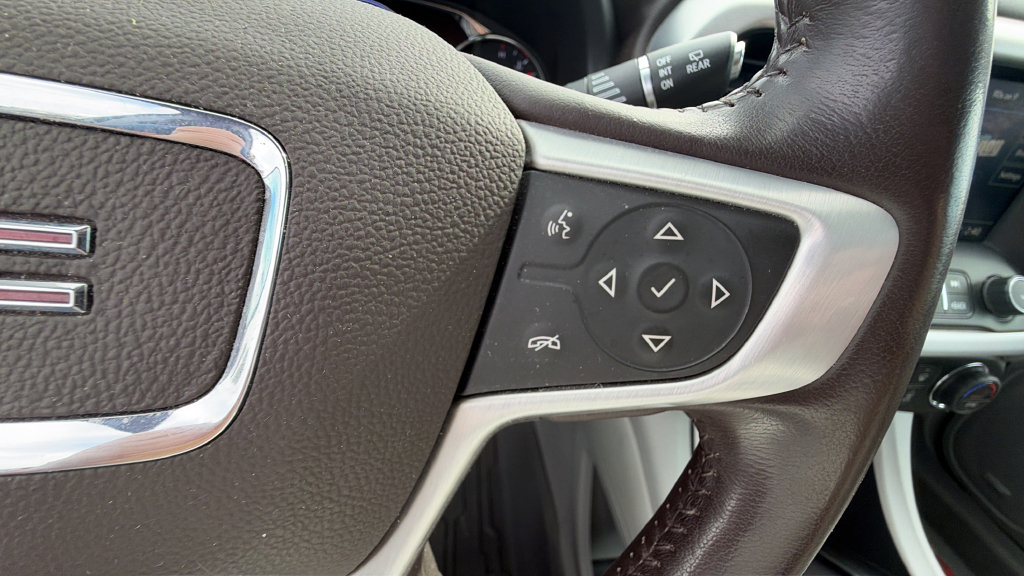 Used 2021 GMC Acadia SLT w/ Technology Package AWD/4WD image 26