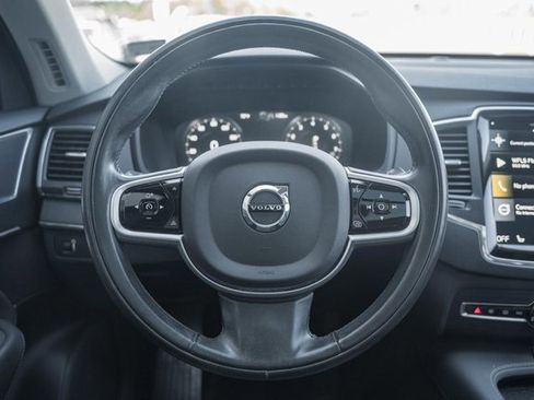Used 2020 Volvo XC90 T6 Momentum image 28