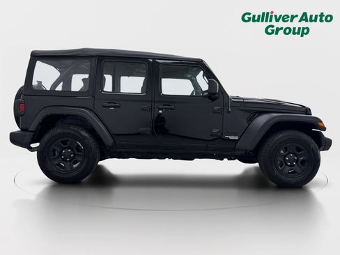 Used 2021 Jeep Wrangler Unlimited Sport AWD/4WD image 10