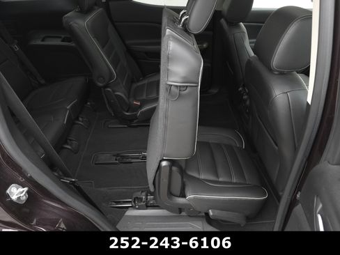 Used 2017 GMC Acadia Denali w/ Technology Package image 38