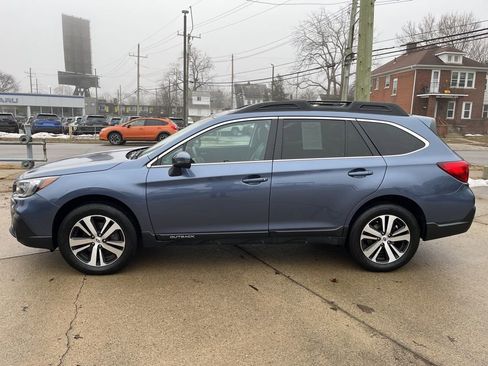 Used 2018 Subaru Outback 2.5i Limited image 8