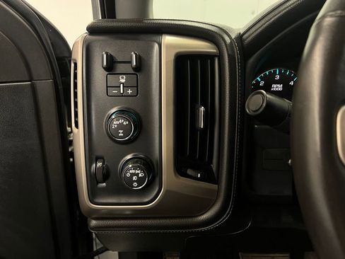 Used 2018 GMC Sierra 1500 Denali image 28