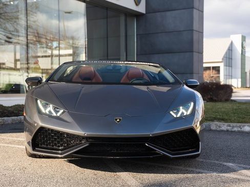 Used 2016 Lamborghini Huracan LP 610-4 image 2