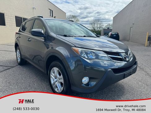 Used 2015 Toyota RAV4 LE AWD/4WD image 1