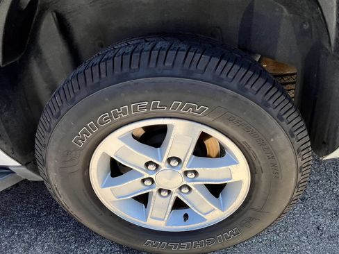 Used 2014 GMC Yukon XL SLT RWD image 20