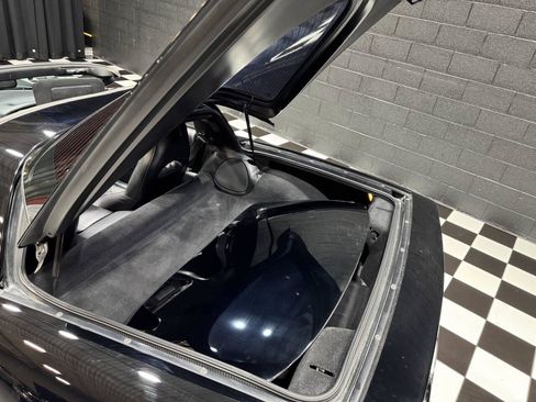 Used 2004 Chevrolet Corvette Coupe w/ Roof Package image 14