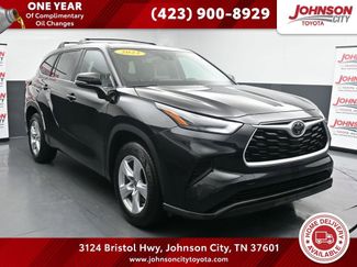 Used 2023 Toyota Highlander L video 1
