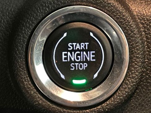 Used 2023 Chevrolet TrailBlazer LT image 28