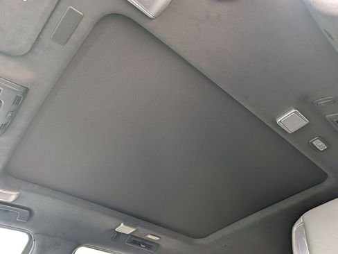 Used 2025 Cadillac Escalade V AWD/4WD image 13