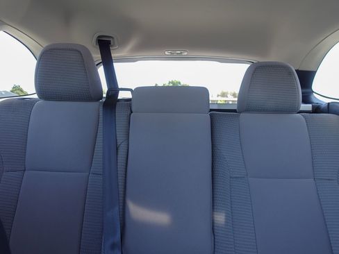 Used 2025 Subaru Outback Premium AWD/4WD image 13