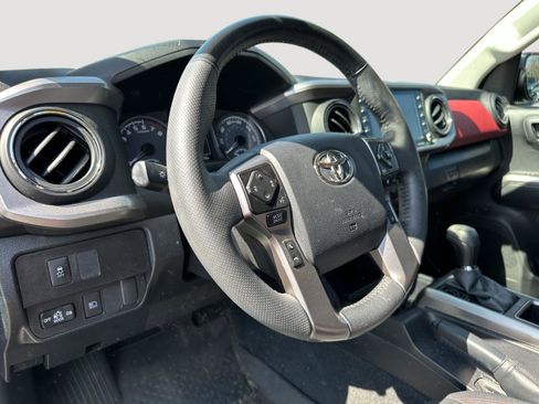 Used 2023 Toyota Tacoma SR5 w/ Technology Package image 11