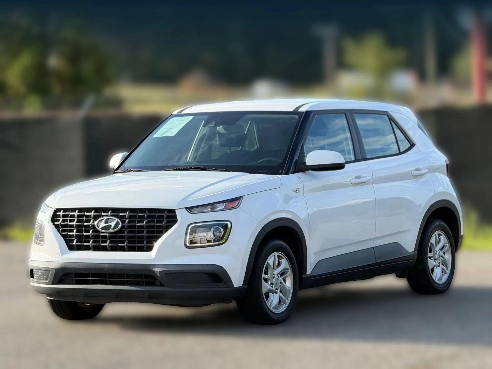 Used 2021 Hyundai Venue SE FWD image 6