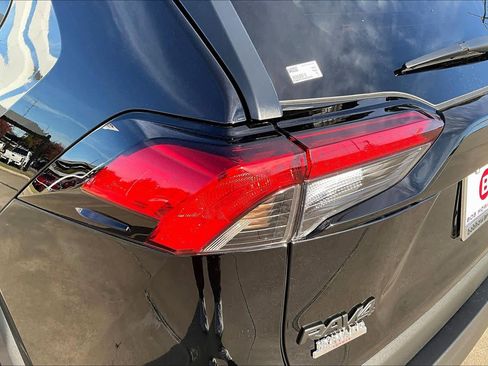 New 2025 Toyota RAV4 XLE image 14