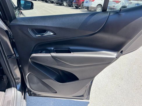 Used 2018 Chevrolet Equinox LT AWD/4WD image 25