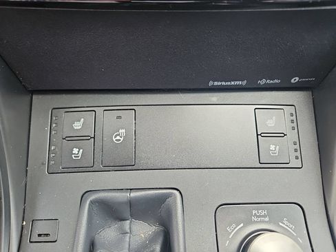 Used 2022 Lexus IS 350 F Sport w/ Navigation Package RWD image 22