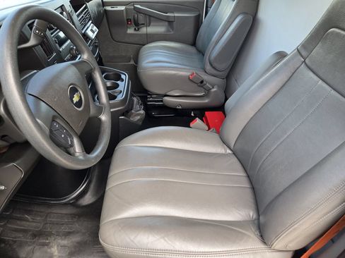Used 2024 Chevrolet Express 3500 w/ Power Convenience Package RWD image 11