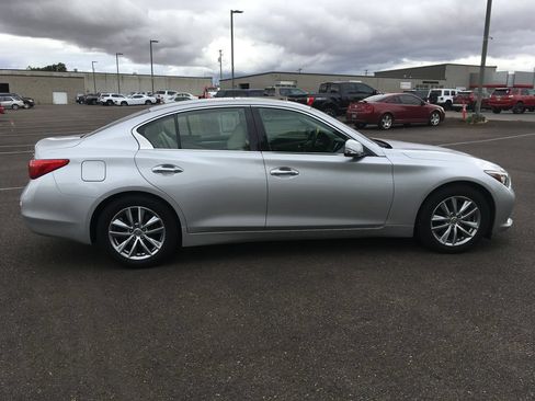 Used 2017 INFINITI Q50 3.0t Premium w/ 3.0T Premium Plus Package RWD image 7