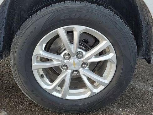 Used 2017 Chevrolet Equinox LT w/ Convenience Package image 29