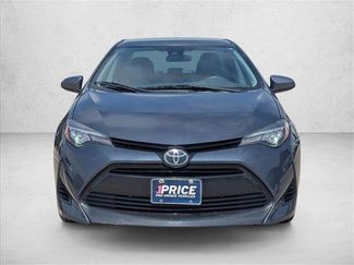 Used 2018 Toyota Corolla LE FWD video 2