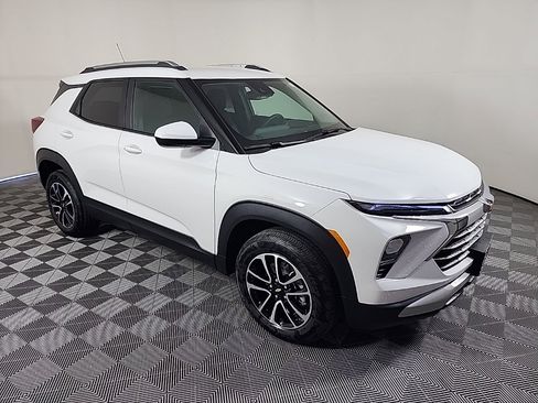 New 2026 Chevrolet TrailBlazer LT w/ Convenience Package image 1