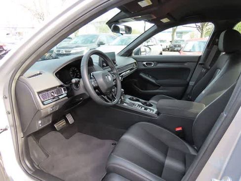 Used 2023 Honda Civic Sport image 2