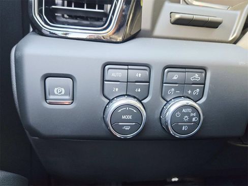 New 2026 GMC Sierra 1500 AT4 w/ AT4 Premium Package image 37