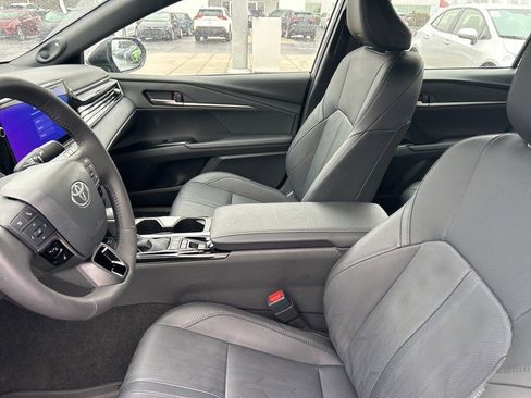 Used 2025 Toyota Camry XSE image 2