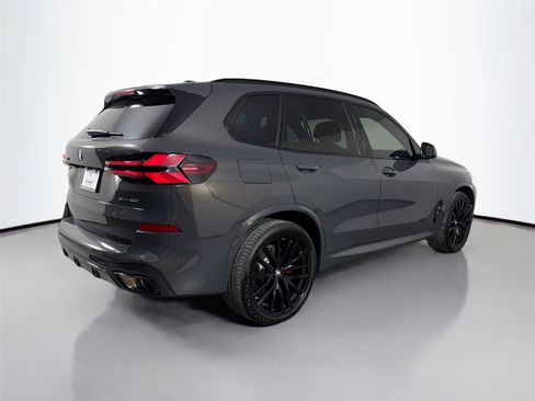 New 2026 BMW X5 xDrive40i w/ M Sport Package AWD/4WD image 5