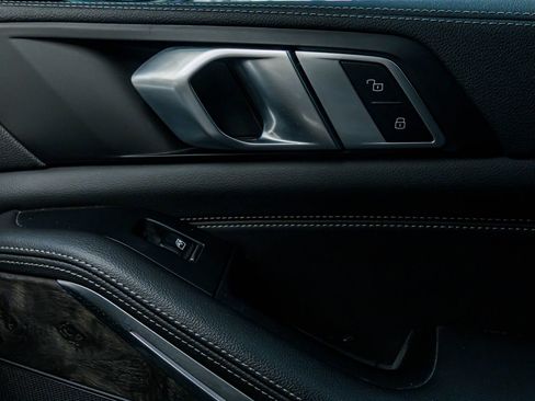 Used 2022 BMW X5 sDrive40i w/ M Sport Package image 24