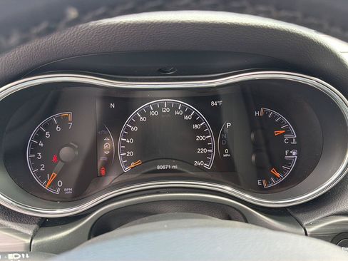 Used 2021 Jeep Grand Cherokee Laredo RWD image 22