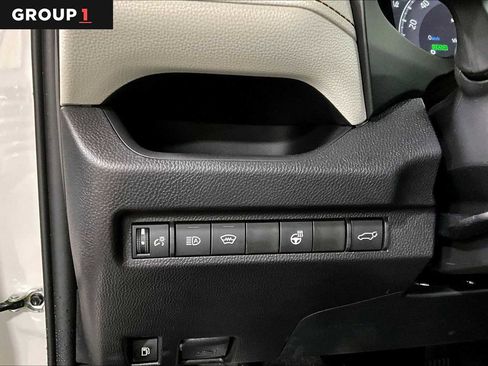 Used 2025 Toyota RAV4 XLE w/ Convenience Package image 35