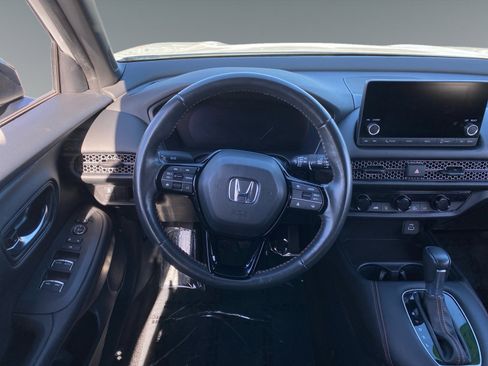 Used 2024 Honda HR-V Sport image 12