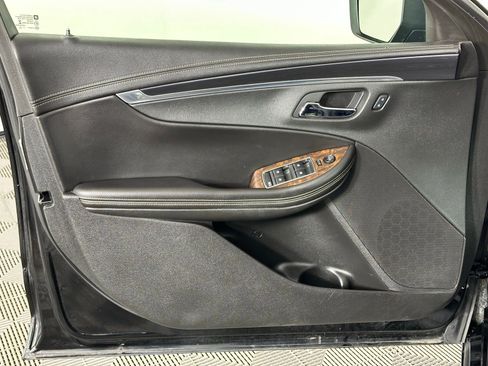 Used 2015 Chevrolet Impala LT image 32