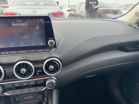 Used 2025 Nissan Sentra SV image 8