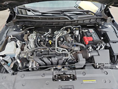 Used 2024 Nissan Altima 2.5 SV image 28