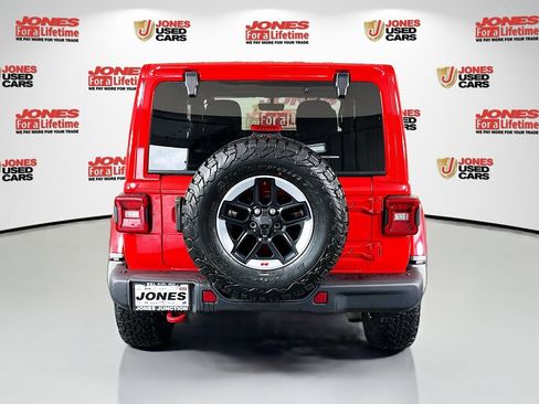 Used 2022 Jeep Wrangler Rubicon w/ Steel Bumper Group AWD/4WD image 15
