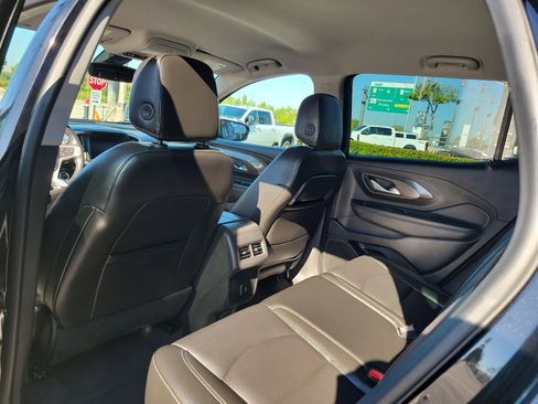 Used 2022 GMC Terrain SLT FWD image 14