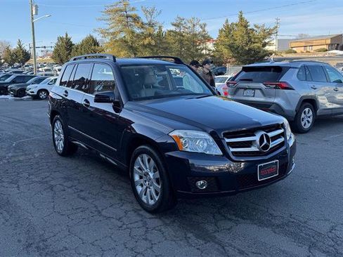 Used 2011 Mercedes-Benz GLK 350 4MATIC image 3