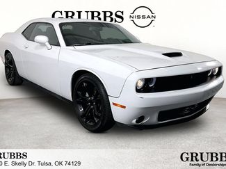 Used 2022 Dodge Challenger R/T RWD video 1