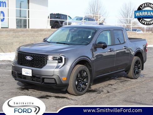 New 2026 Ford Maverick Lariat w/ Black Appearance Package image 1