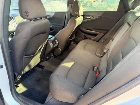 Used 2018 Chevrolet Malibu LT image 5