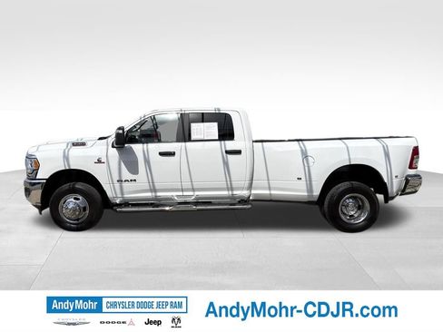 Used 2024 RAM 3500 Big Horn AWD/4WD image 4