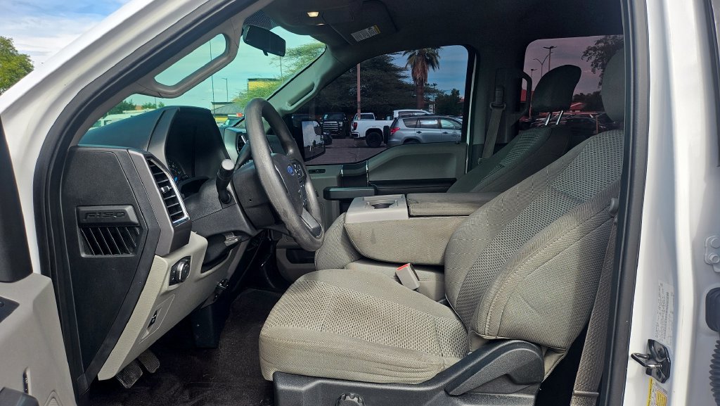 Used 2016 Ford F150 XLT AWD/4WD image 26