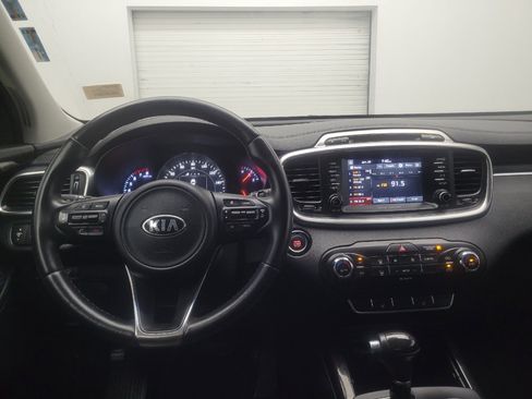 Used 2018 Kia Sorento EX AWD/4WD image 22