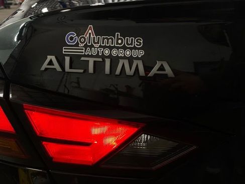 Used 2023 Nissan Altima 2.5 SV image 10